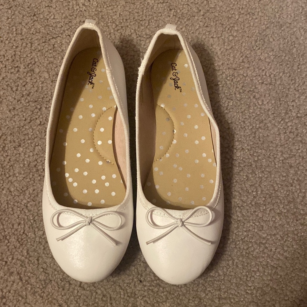 Girls Cat & Jack slip ons